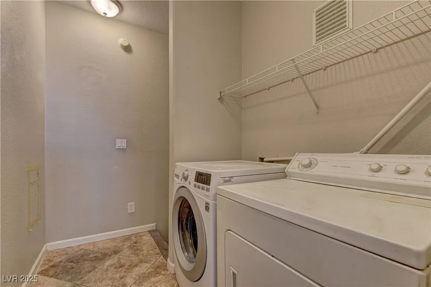 Building Photo - 1621 Queen Victoria St