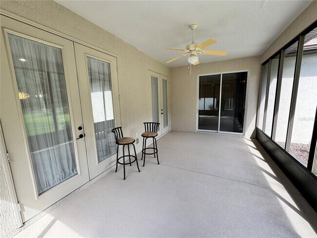 Building Photo - 20634 Queen Alexandra Dr