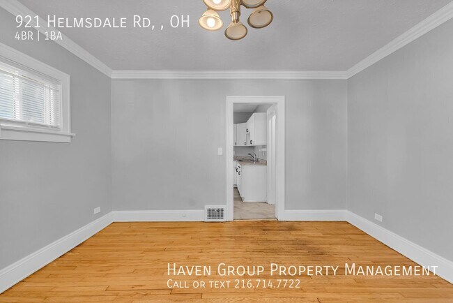 Building Photo - 921 Helmsdale Rd