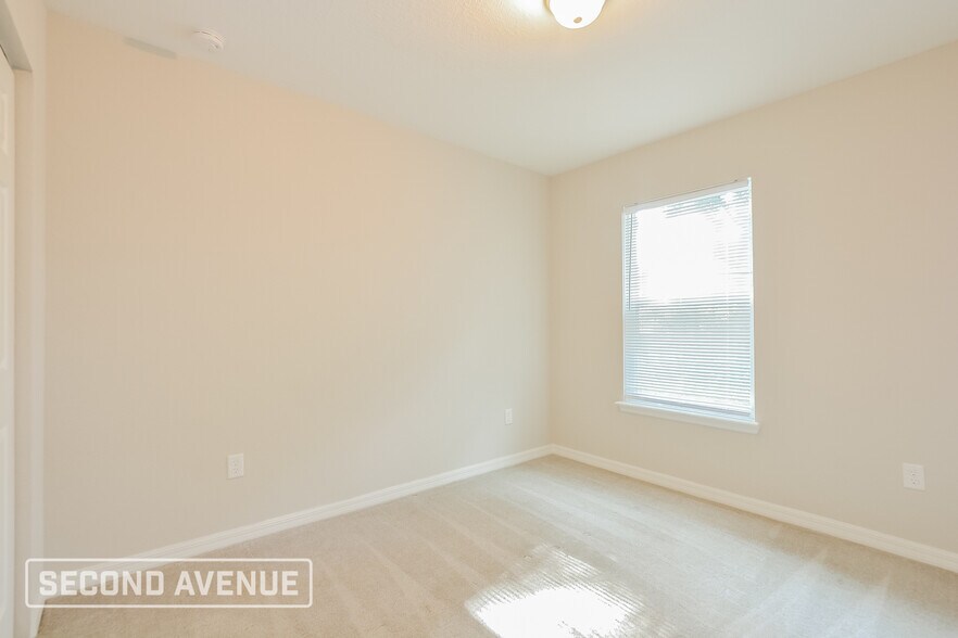 Building Photo - 5268 NW 57th Ave