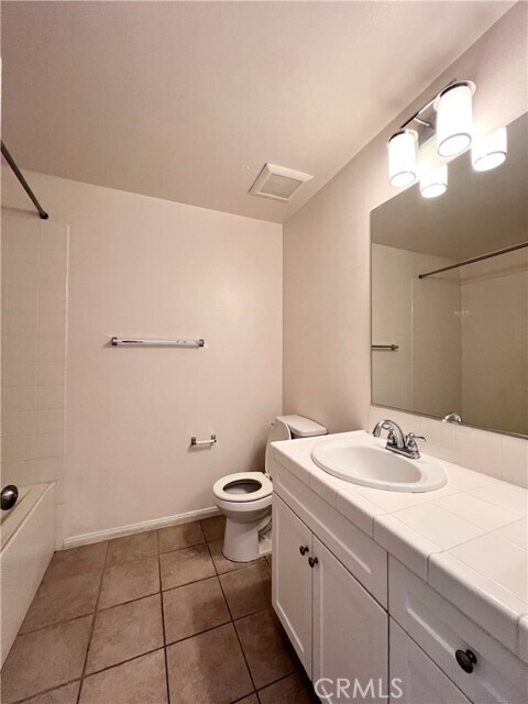 Building Photo - 58 S 5th St