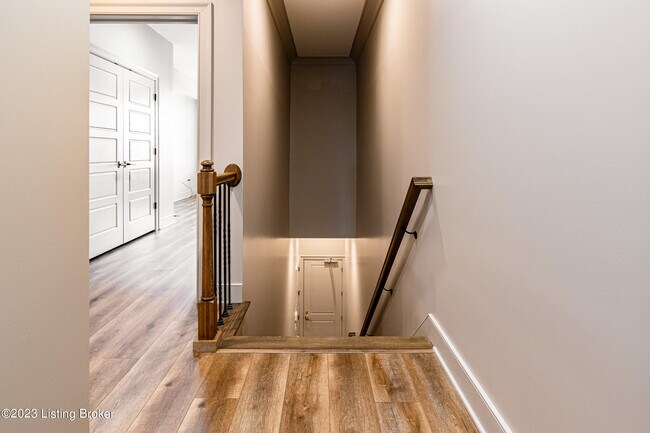 Building Photo - 10506 Meeting St