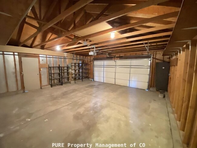 Building Photo - Large home in Highlands Ranch!! 4 bedrooms, 2 baths! 2-car garage!!