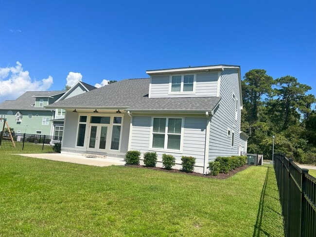 Building Photo - Coming soon!! Beautiful 3-Bedroom, 2.5-Bat...