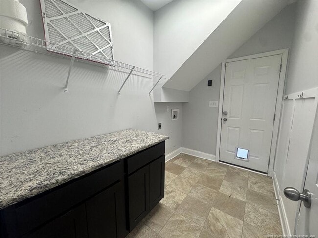 Building Photo - 1544 Vandenberg Dr