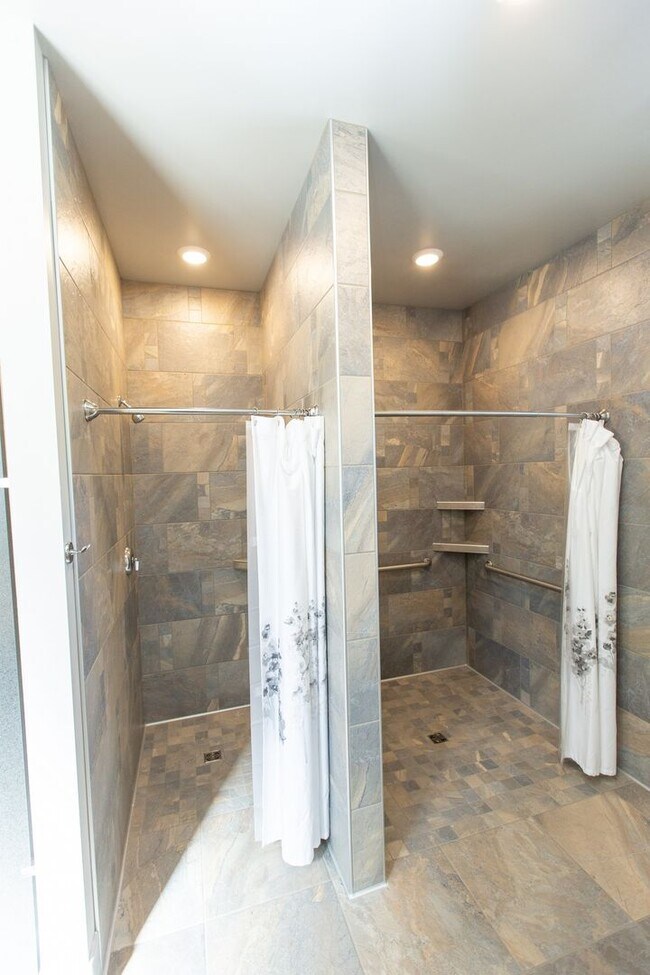 Building Photo - 107 Bayberry Cir