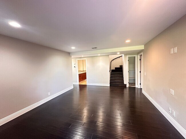 Building Photo - The Bluffs Newport Beach - House for Lease