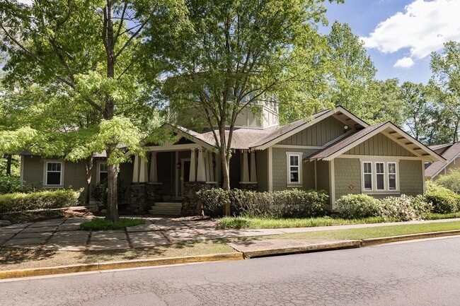 Building Photo - Ground-level, one-story condo in the highly sought-after gated community, The Woodlands of Athens!