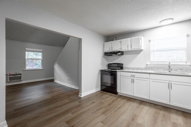 Building Photo - 4499 Delashmitt Rd