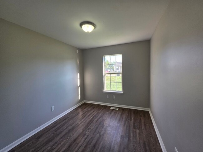 Building Photo - Comfort and Convenience Ranch Home Awaits