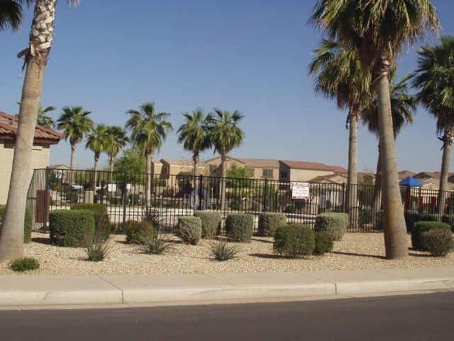 Building Photo - 2434 S 83rd Dr