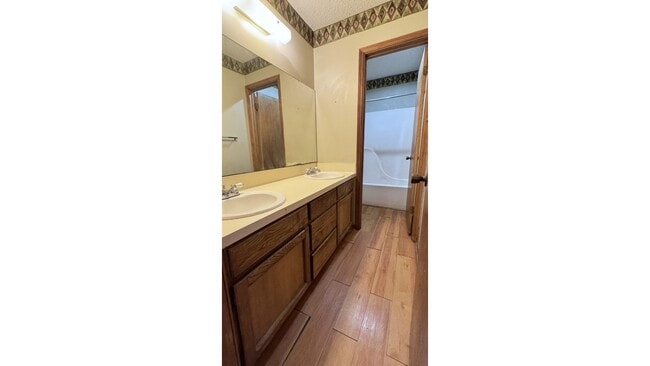 Building Photo - 819 Downing Pines Rd