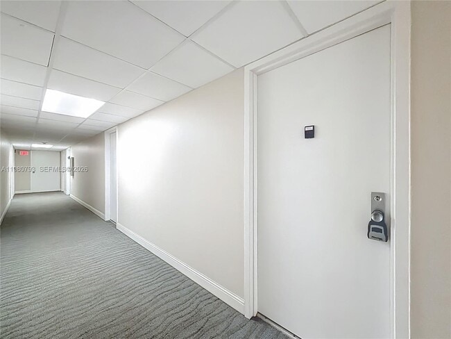 Building Photo - 1350 River Reach Dr