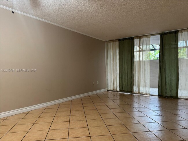 Building Photo - 10865 SW 112th Ave