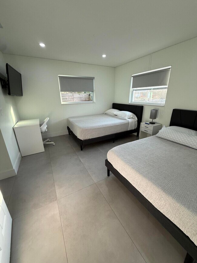 Building Photo - 2314 Pinecrest Ct