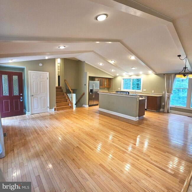 Building Photo - 2509 Foxcroft Way