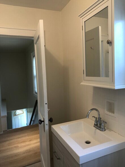 Building Photo - 121 Washington Ave