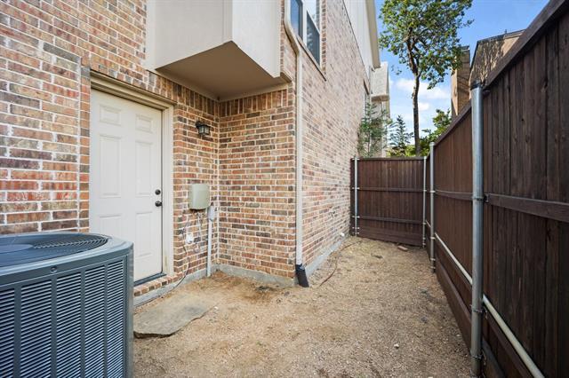 Building Photo - 4113 Emerson Ave