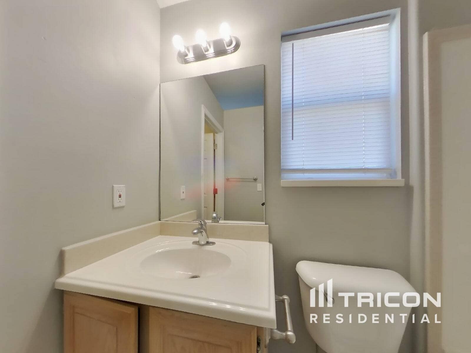 Building Photo - 485 E 1250 S