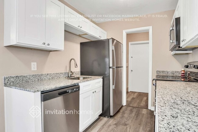 Building Photo - 2623 N Beaumont Ave