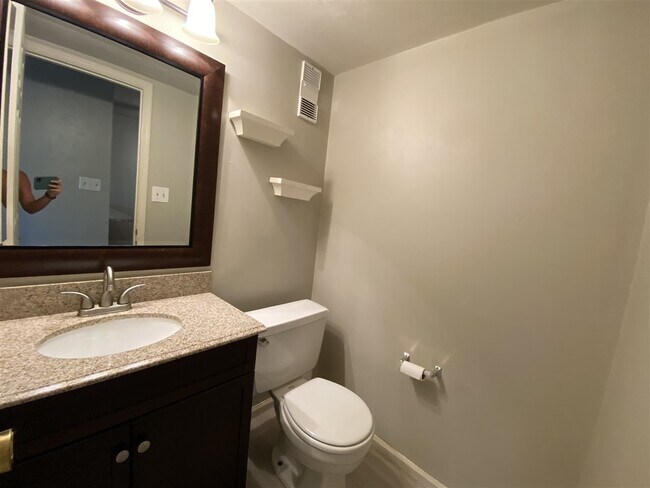 Building Photo - 2265 Green Timbers Trail