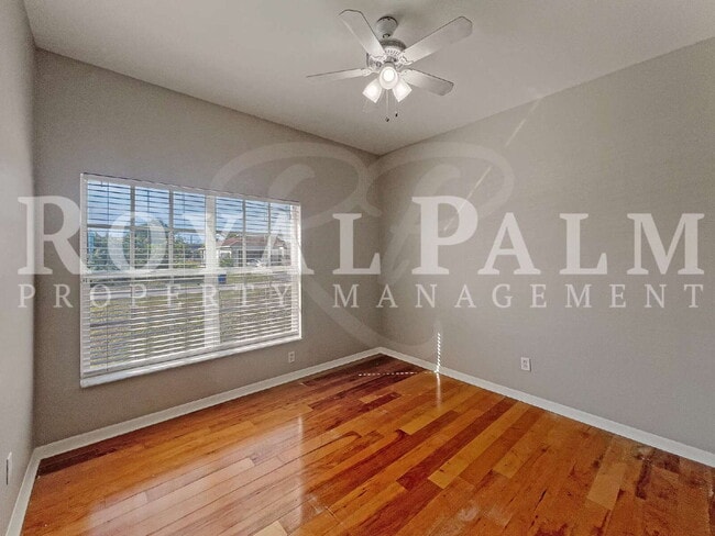 Building Photo - 3BR/2BA with Bonus Garage Energy — Welcome to 906 Alfreda!