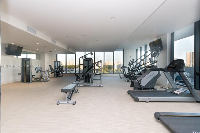 Amenities - 2960 NE 207th St