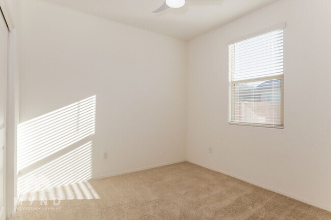 Building Photo - 801 Calle Tikal