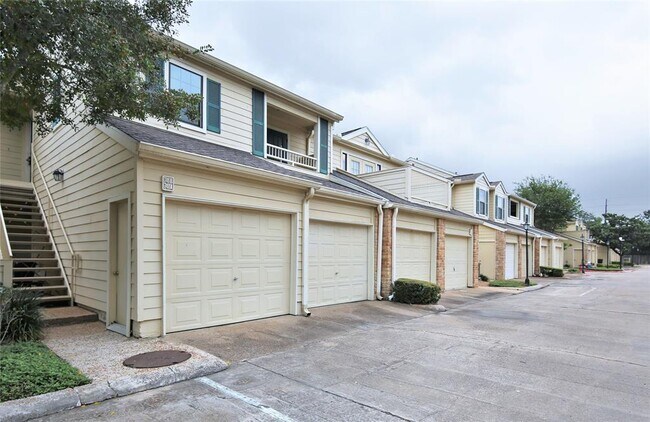 Building Photo - 777 Bering Dr