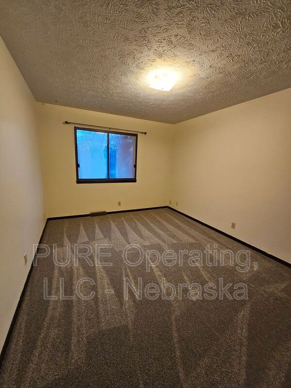 Building Photo - 14028 Madison Cir