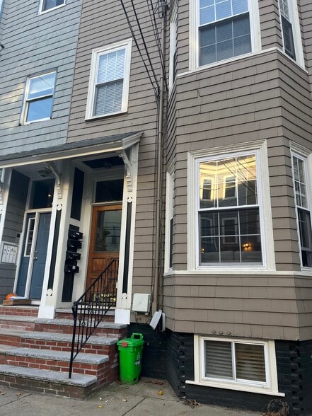 Front entrance - 237 W 5th St