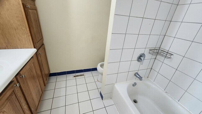 Building Photo - 5 Castlegate Ct