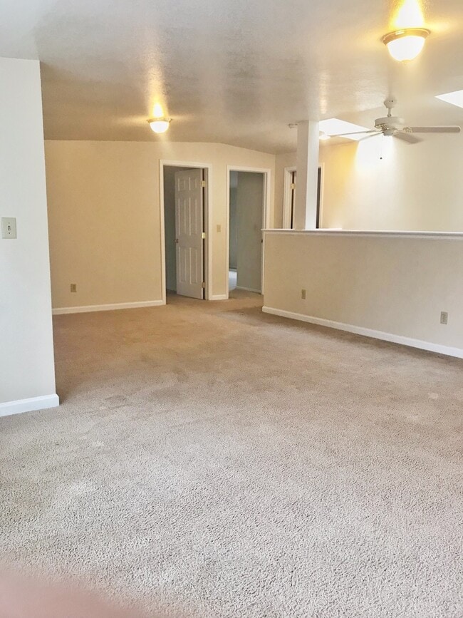 Building Photo - Updated country living