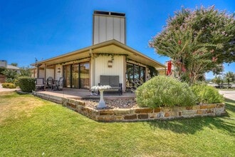 Building Photo - 1406 Broken Hills Dr