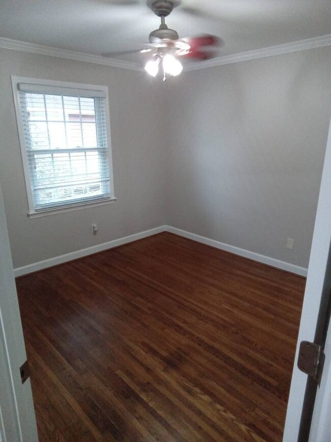 Building Photo - Luxury Condo in Monroe's Beautiful Historic District!  Some Utilities included.