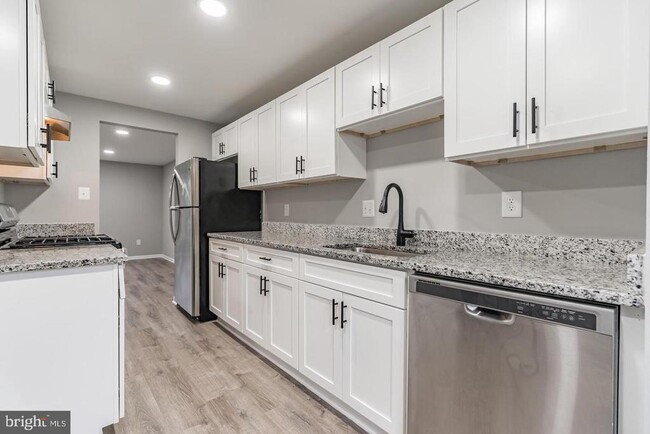 Building Photo - 14365 Watery Mountain Ct