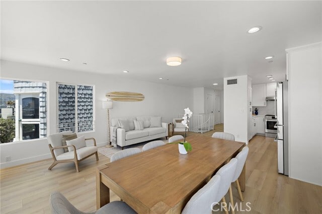 Building Photo - 1045 Gaviota Dr Unit B