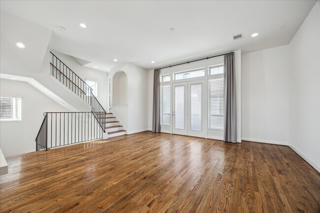 Building Photo - 1203 Bonner St