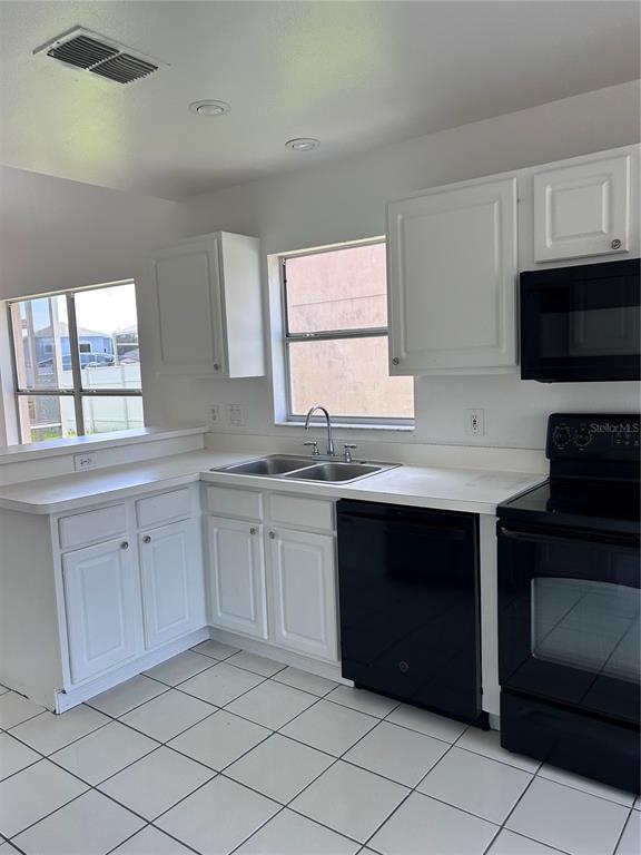 Building Photo - 2608 Spring Hill Dr