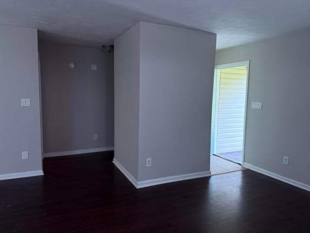 Building Photo - 2145 Portsmouth Cir