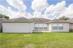 Building Photo - 7210 Greenwood Point Dr