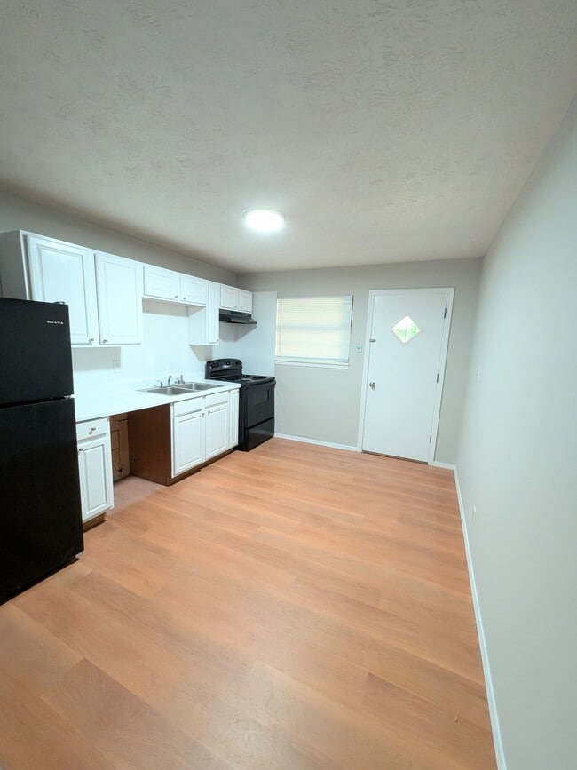 Building Photo - 4379 Springwood Terrace