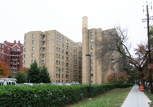 Building Photo - The Chesapeake