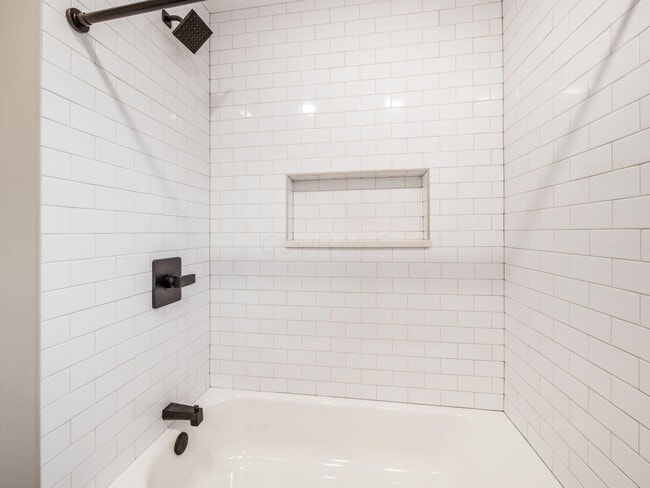 Building Photo - 2475 Swansea Rd