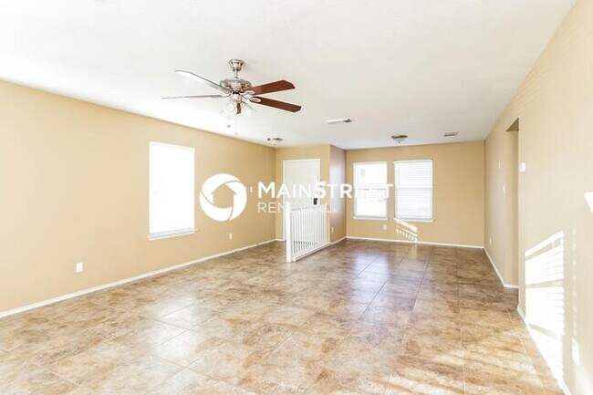 Building Photo - 3 Bedroom Pet-Friendly Home in San Antonio, TX with Main Street Renewal