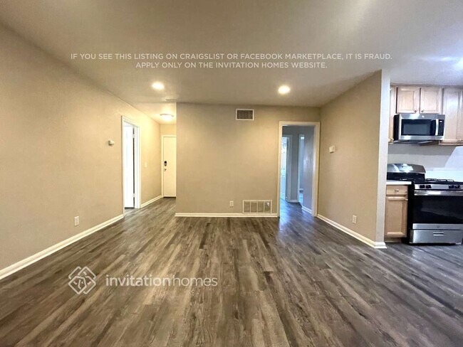 Building Photo - 31012 Camino Del Este