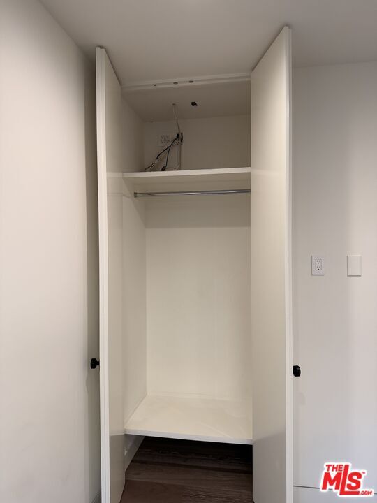 Building Photo - 4517 Cleland Ave