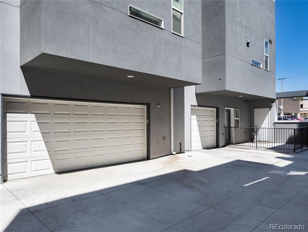 Building Photo - 2922 W 26th Ave