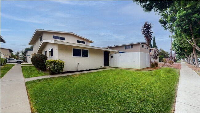Building Photo - 3036 Coolidge Ave
