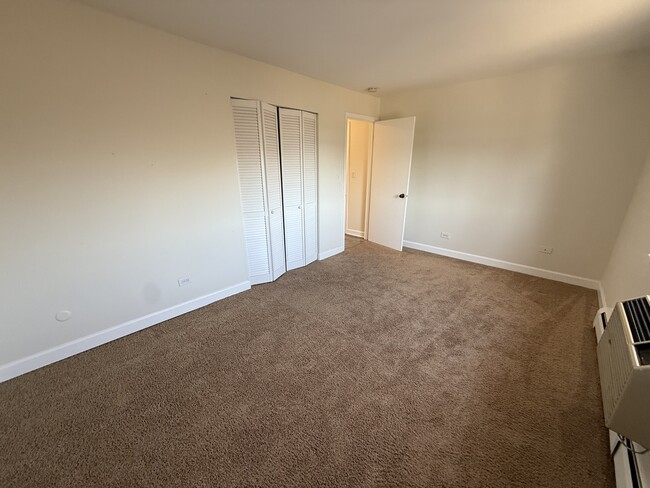 Building Photo - 1039 College Ave